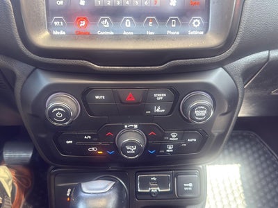2022 Jeep Renegade Trailhawk