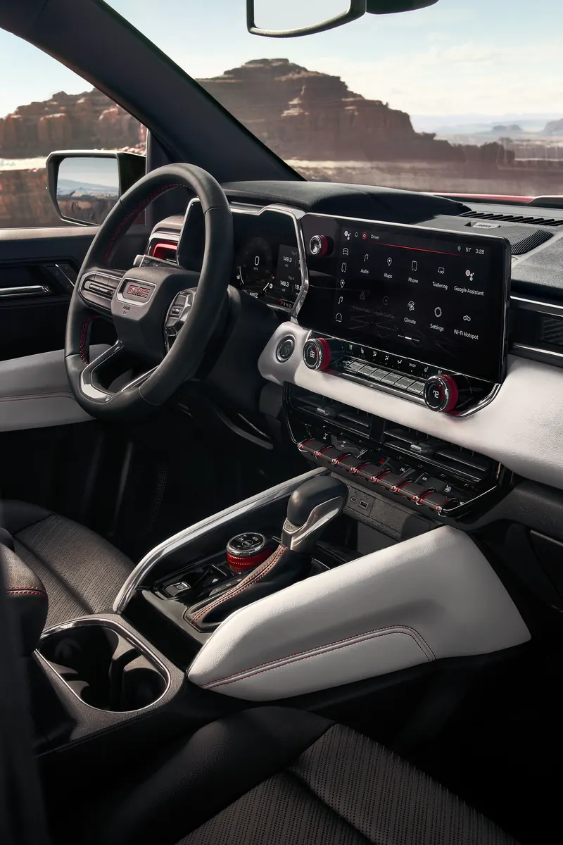2026 GMC Canyon infotainment system at Janssen GMC in NORTH PLATTE NE